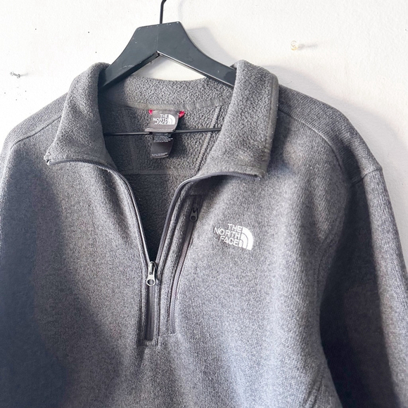 The North Face Men’s XL Gray Quarter Zip Fleece Pullover Jacket - Picture 3 of 6